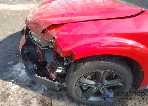 2018 Dodge Journey Crossroad z USA, uszkodzony, nr VIN 3C4PDCGB3JT507393